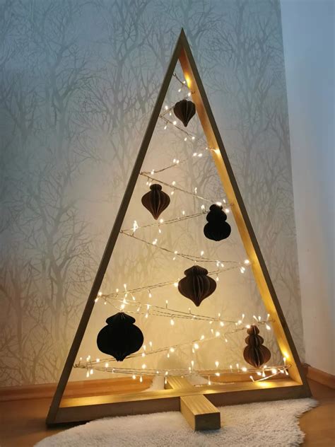 Albero di Natale fai da te con dischi di legno