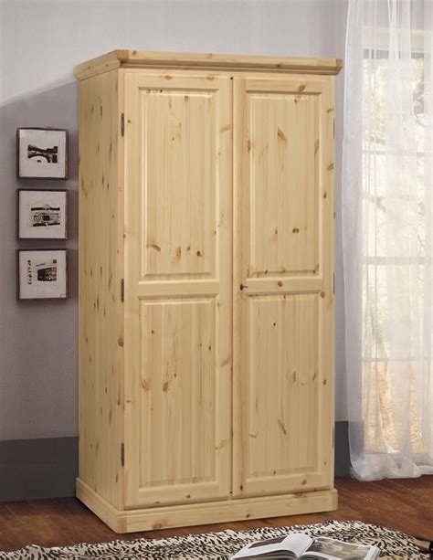Armadio in legno massello di pino IKEA