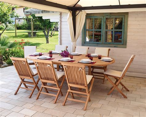 Arredamento esterno in Teak