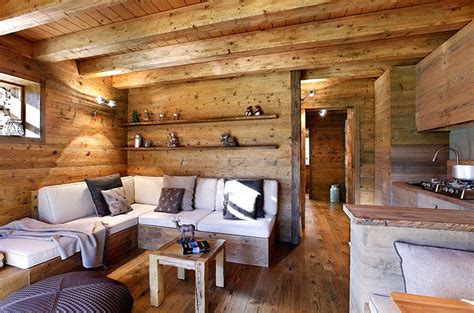 Arredamento interno di una baita