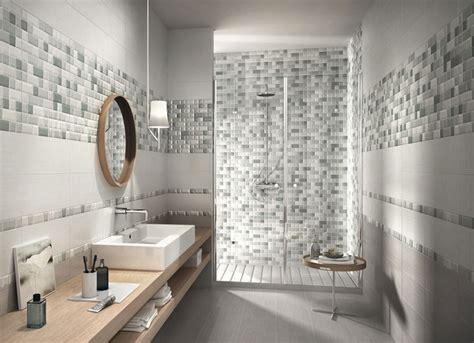 Bagno con mosaico