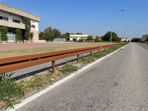 Barriera stradale in legno lamellare H1