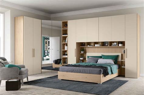 Camera da letto con elementi in Wengè