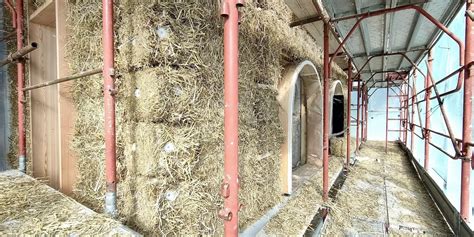 Casa costruita con balle di paglia