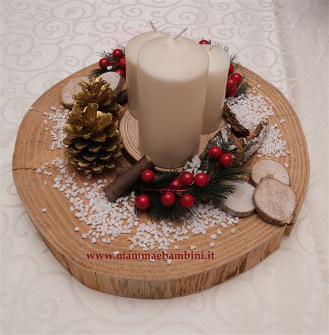 Centrotavola natalizio con fette di legno