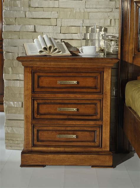 Comodino Classico in Legno Massello