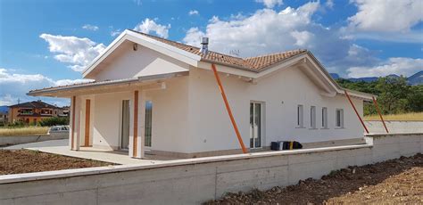 Costruzione prefabbricata in legno