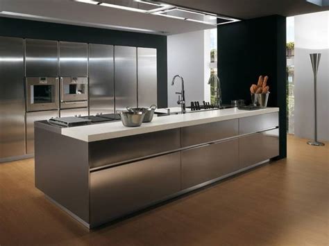 Cucina in acciaio