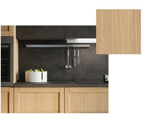 Cucina in legno impiallacciato