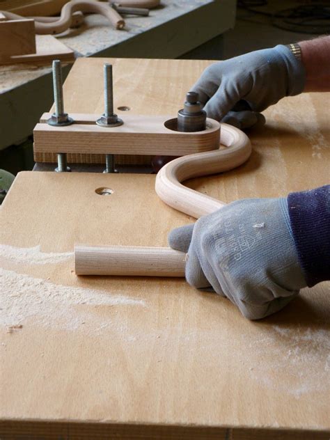 Curvare il legno con il vapore