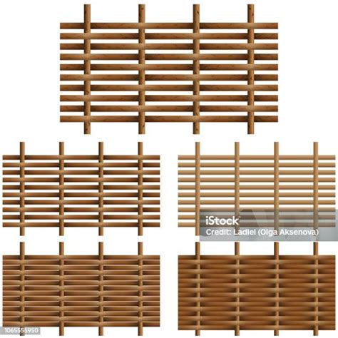 Diversi tipi di recinzioni in legno