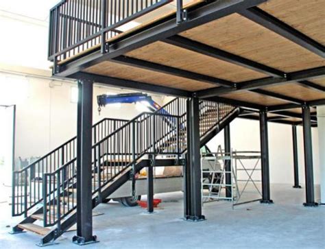 Esempio di soppalco in acciaio e legno