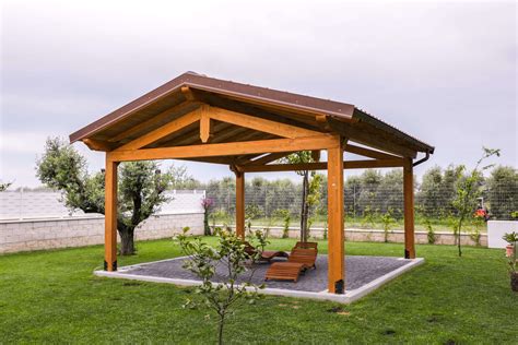 Gazebo in legno lamellare