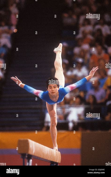 Ginnasta sulla trave di equilibrio