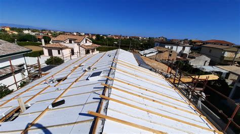 Installazione listelli tetto