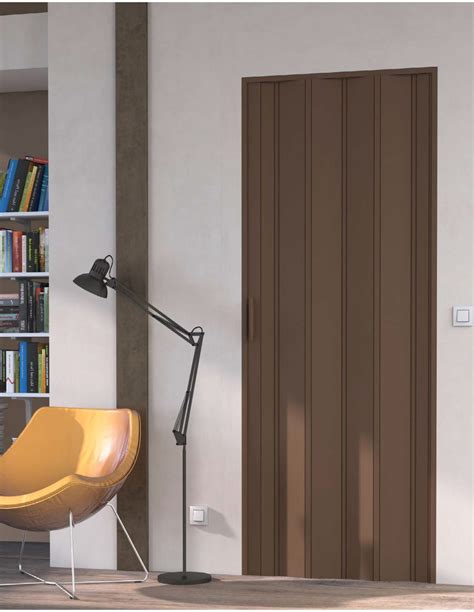 Installazione porta a soffietto