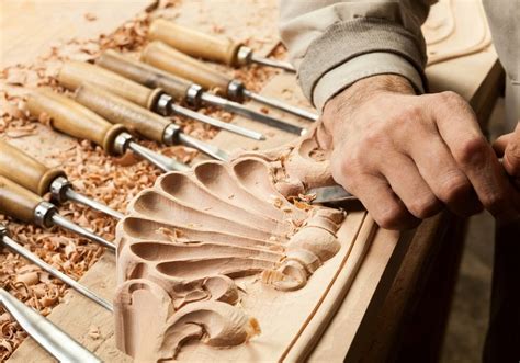 Intaglio del legno per il presepe