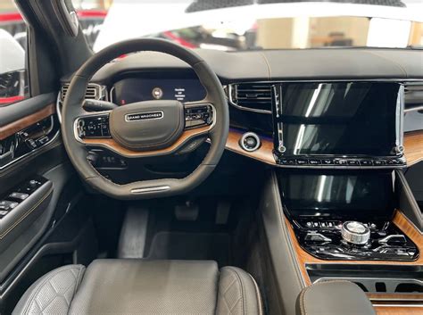 Interni Grand Wagoneer Concept