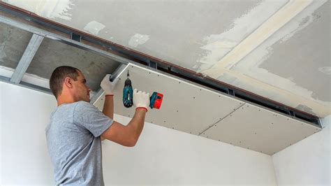 Isolamento con cartongesso e travi di legno