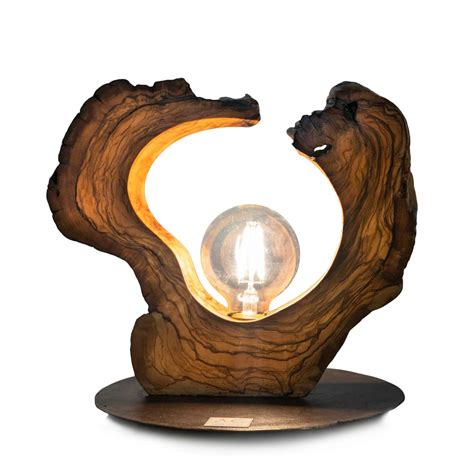 Lampada da tavolo rustica