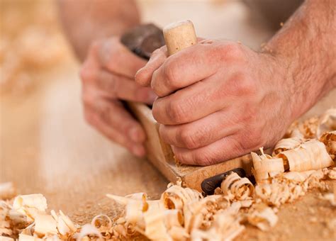 Lavorazione del legno artigianale