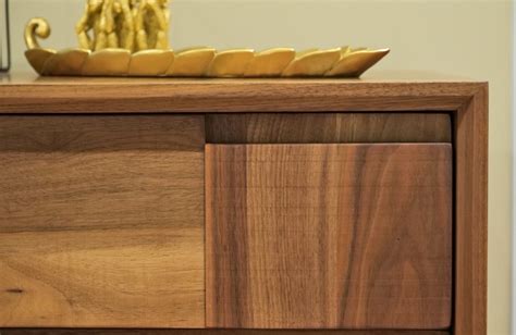 Legno massello in arredamento