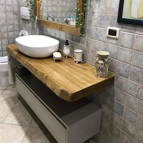 Mobile bagno sospeso con ripiano in legno