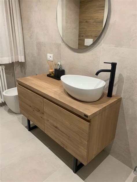 Mobile da bagno in legno massello