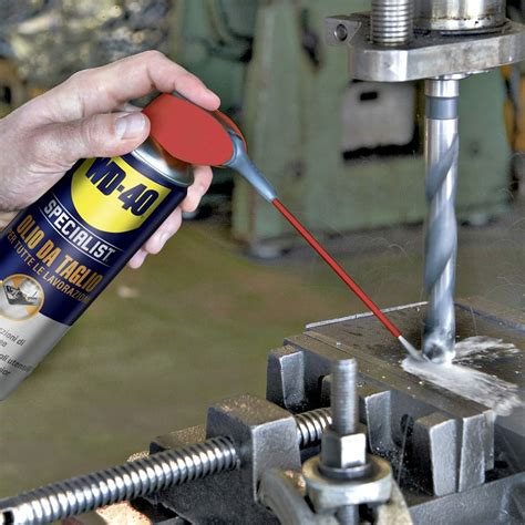 Olio da taglio per la lavorazione dei metalli