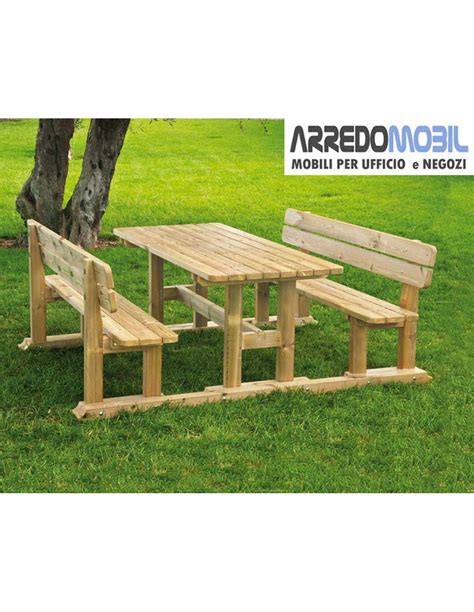 Panche in legno per esterni