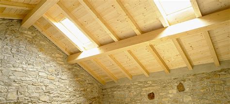 Pannelli in polipropilene e legno per isolamento acustico