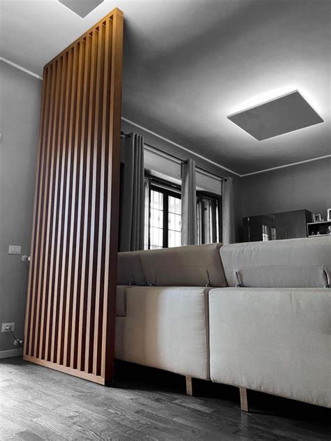 Parete a listelli in legno