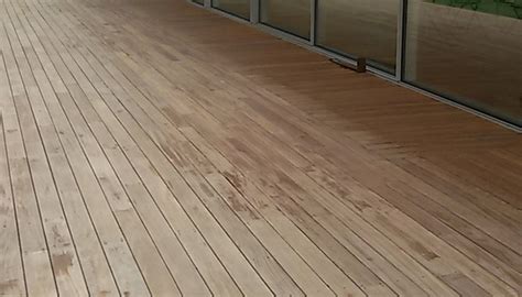 Parquet per esterno in legno di iroko