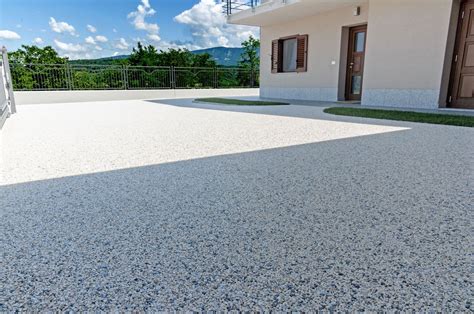 Pavimenti continui per esterni