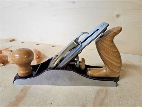 Pialle manuali