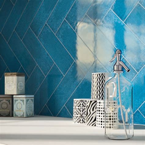 Piastrelle in stile maiolica