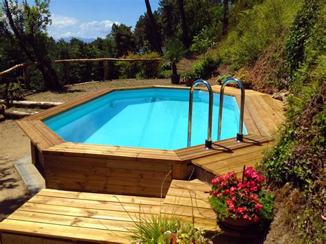 Piscina in legno fuori terra