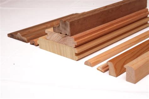 Profili in legno per vari usi