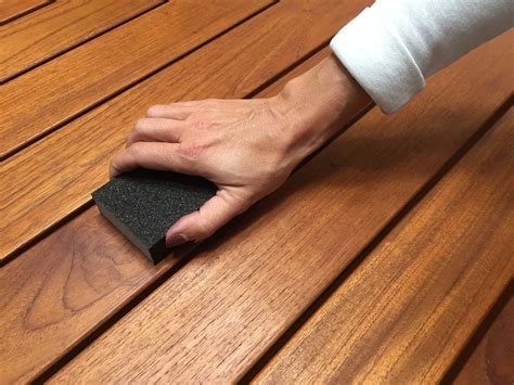 Pulizia e manutenzione del Teak