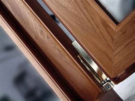 Restauro infissi in legno