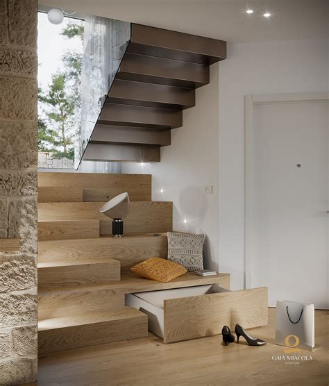 Scala moderna con elementi di design