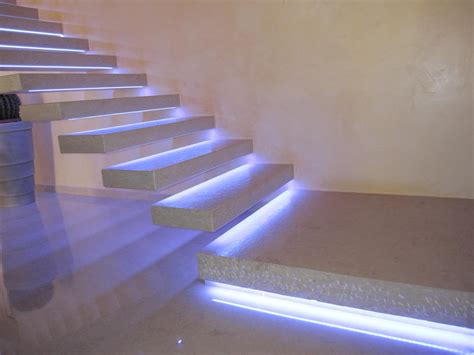 Scale in Marmo Wenge