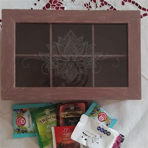 Scatola da tè incisa