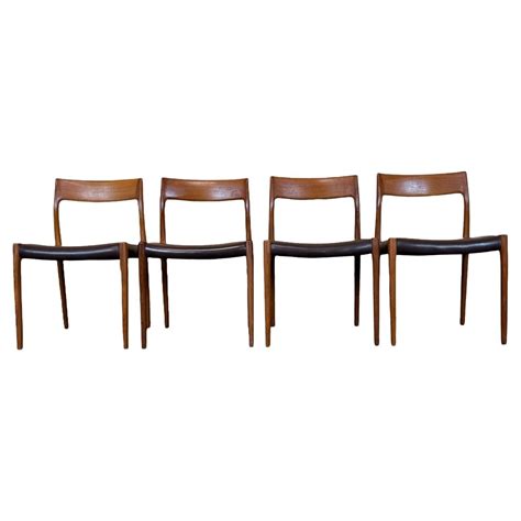 Sedie da pranzo in teak di Arne Vodder