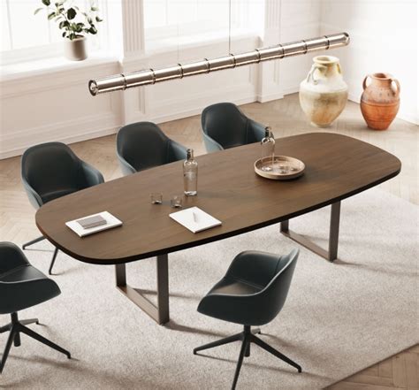 Sedute Trittico Ovale Wenge in un ambiente ufficio moderno