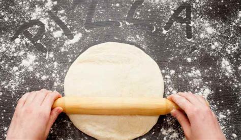 Stendere la pizza
