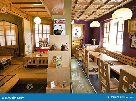 Struttura in legno del ristorante giapponese