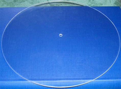 Taglio circolare del plexiglass