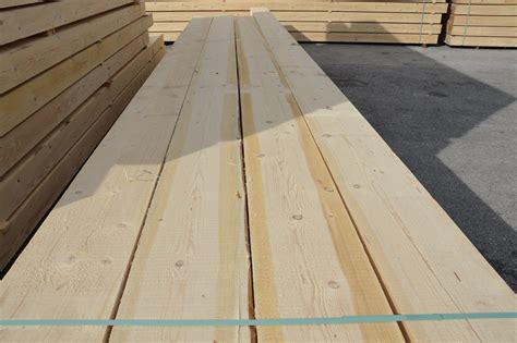 Tavole di legno di abete