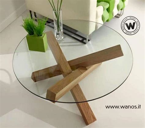 Tavolino di design in vetro e legno